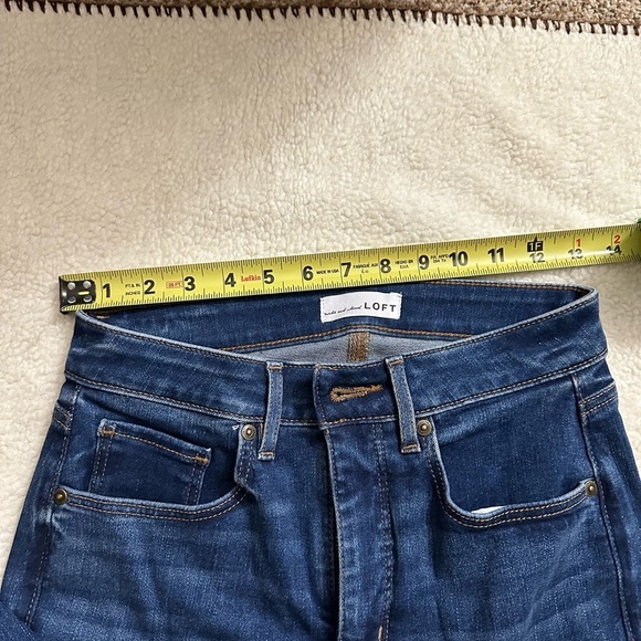 Loft Curvy Kick Crop Jeans Boot cut  Womens Size 2/26 High Rise Cotton Stretch - Picture 9 of 12